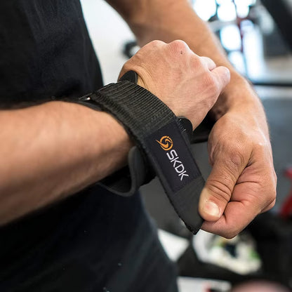 SKDK Weight Lifting Grip Pads for CrossFit and Bodybuilding - Palm Protectors and Squat Gym Gloves for Enhanced Fitness Training - Durable PVC Material